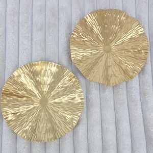 Radiant Gold Textured Shell Wall Art Set